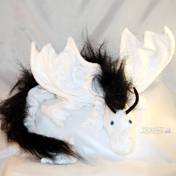 Shoulder dragon XXL, full white, black plushy crest, blue eyes
