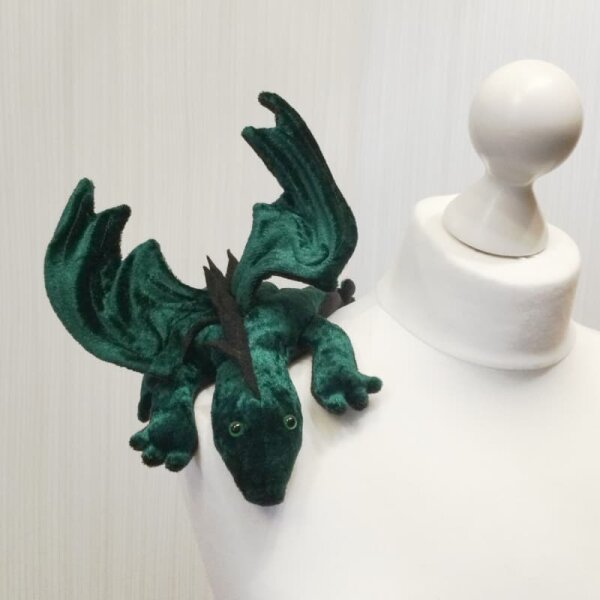 Shoulder dragon L2, dark green, spiky crest